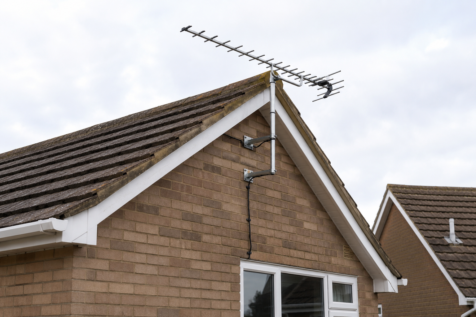 Aerial repair and signal check for a Kenilworth property